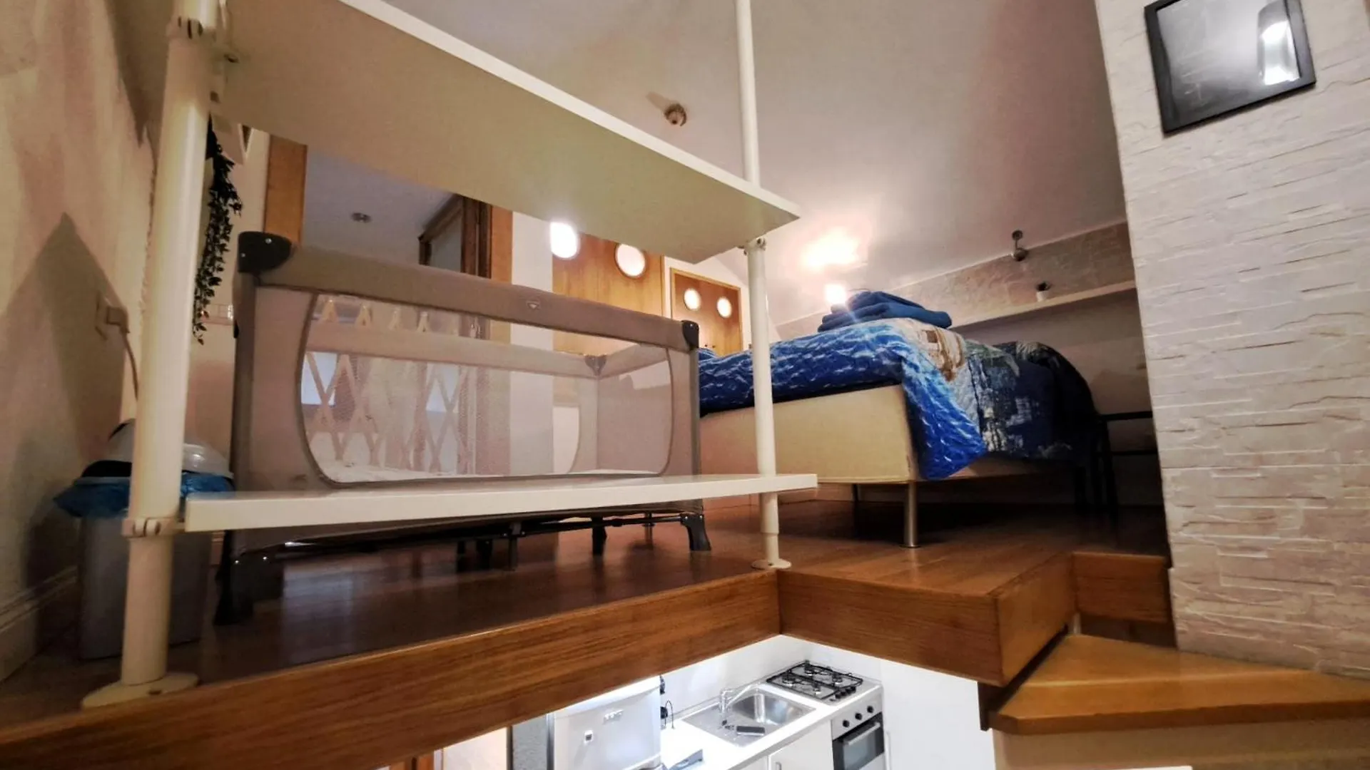 Toledo 27, A Due Passi Da Piazza Del Plebiscito Apartment Naples 0*,
