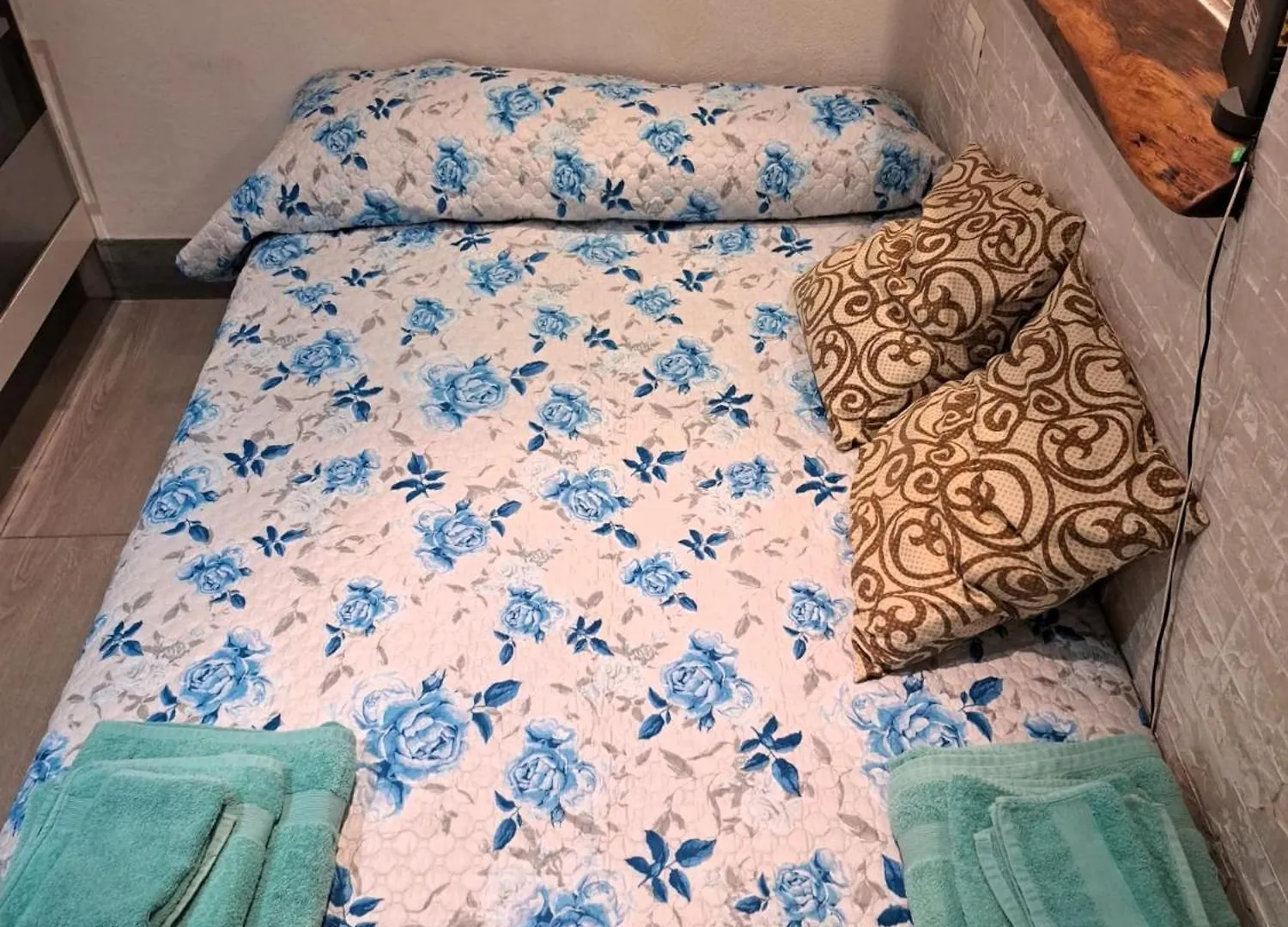 Toledo 27, A Due Passi Da Piazza Del Plebiscito Apartment Naples Italy